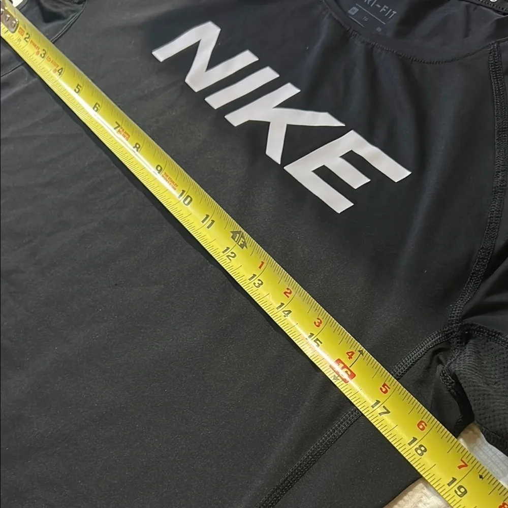 Nike Black Short Sleeve Tee Classic Crew Neck. See measurements stretchy. XL